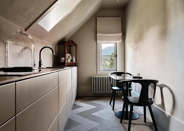 Jaskolka Dom I * 스클라르스카포렘바