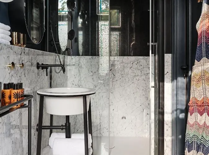 Jaskolka Dom I Apartmán