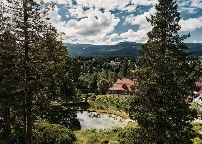 Jaskolka Dom I Sklářská Poruba